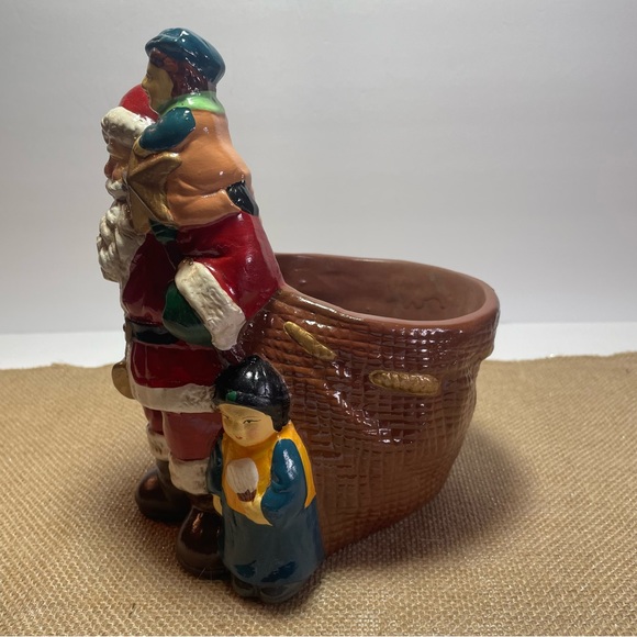 Santa Claus Planter Figurine Ceramic Vintage Chrustmas Around The World 5'x8' - Picture 7 of 12